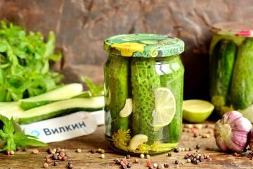 Ingelegde komkommers voor de winter zonder azijn