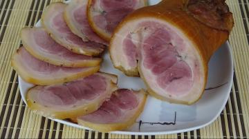 Ham uit varkensvleessteel