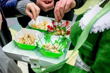 Proeven in de winkel: een gratis snack of een directe route naar vergiftiging?