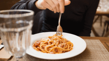 Wat gebeurt er als je eet pasta elke dag?