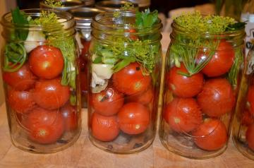 Gemarineerde tomaten "Zadonsk" voor de winter