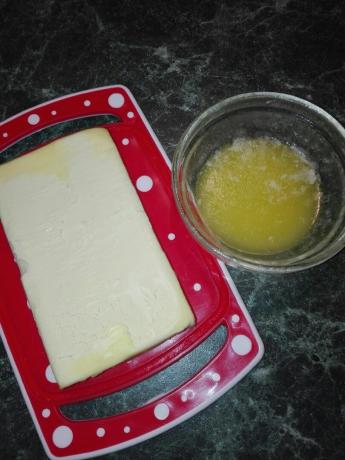 In mijn jeugd was er altijd in de koelkast pot met gesmolten boter.