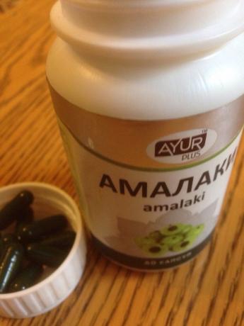 Ik koop Amalaki in dosering - 60 capsules. (De gemiddelde prijs van 320-360 roebel). Genoeg voor een maand (neem ze ideaal voor 2 stuks per dag)