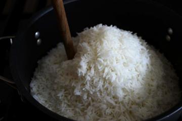 Hoe maak je scherpe rijst garnering koken?
