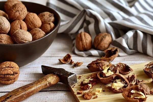  Maar vergeet niet dat noten veel calorieën bevatten. (Foto: Pixabay.com)