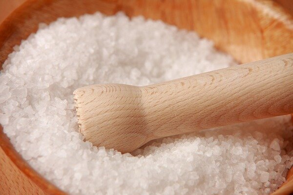 Te veel zout eten is gevaarlijk. (Foto: Pixabay.com)