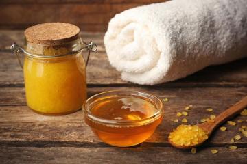 Behandeling voegen met gelatine en honing