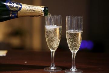 Hoe maak je een hoge kwaliteit champagne op New Year's Eve kiezen?