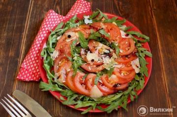 Rucola en tomatensalade