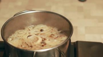 Voorgerecht van gemarineerde champignons 🎄 Quick recept voor een feestelijke tafel